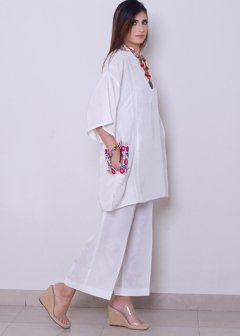 AP-1 white Pocket