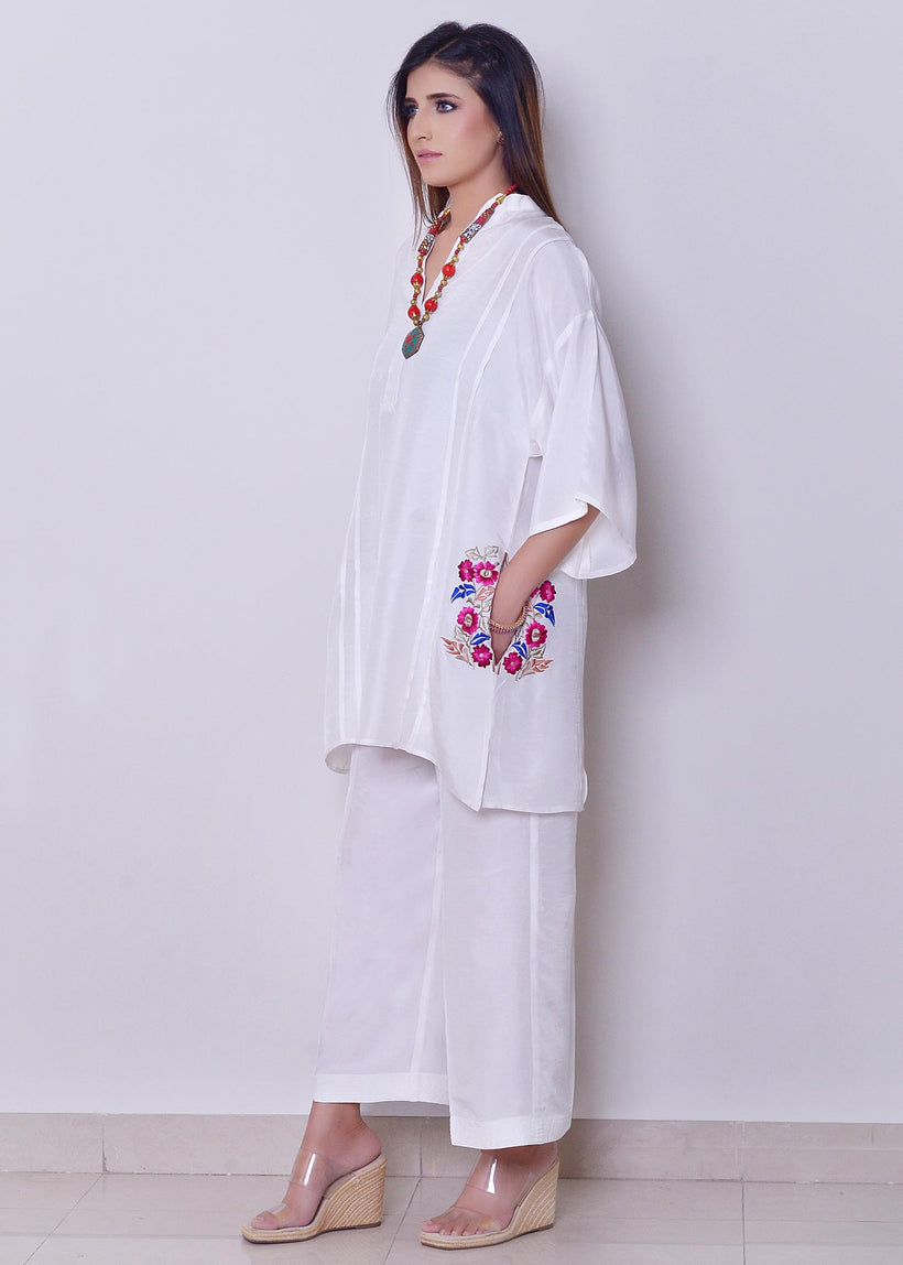 AP-1 white Pocket
