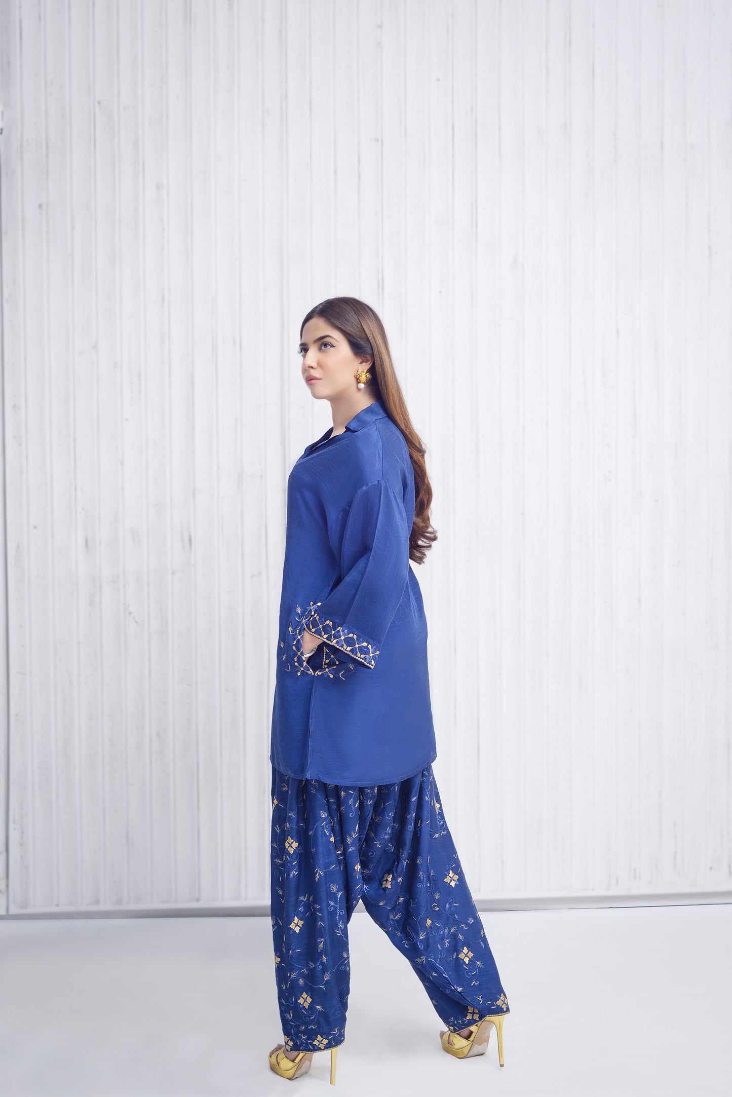 Blue pockets
