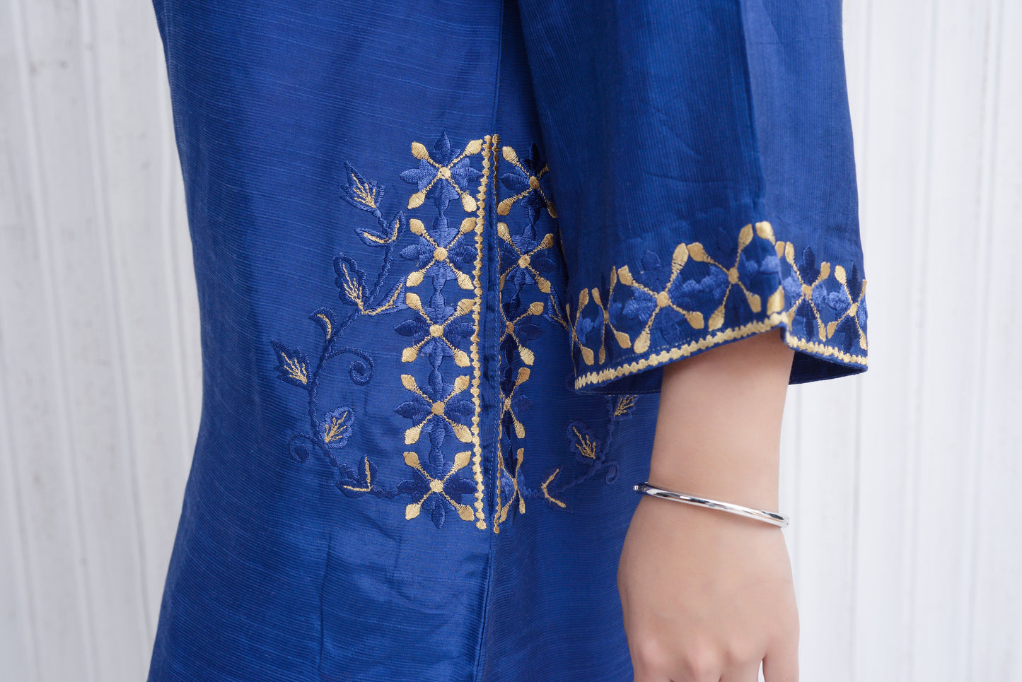 Blue pockets