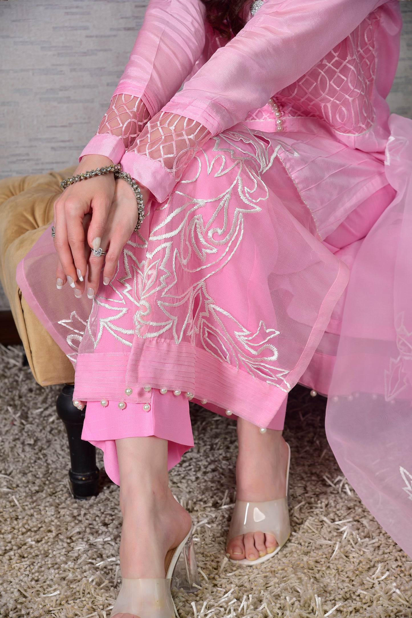 F06pink - LeMubdi Clothing