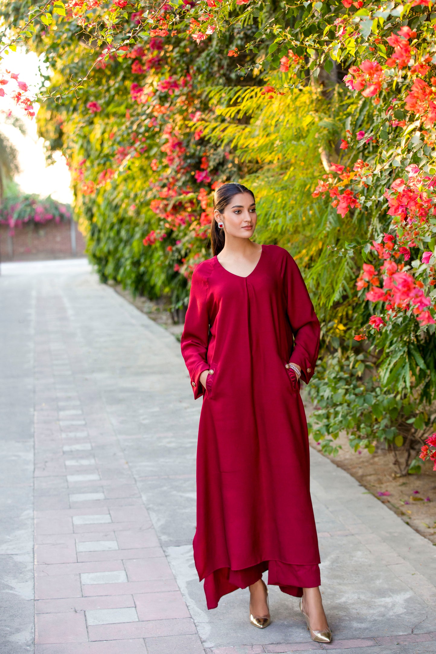 Lovesome B240maroon - LeMubdi Clothing