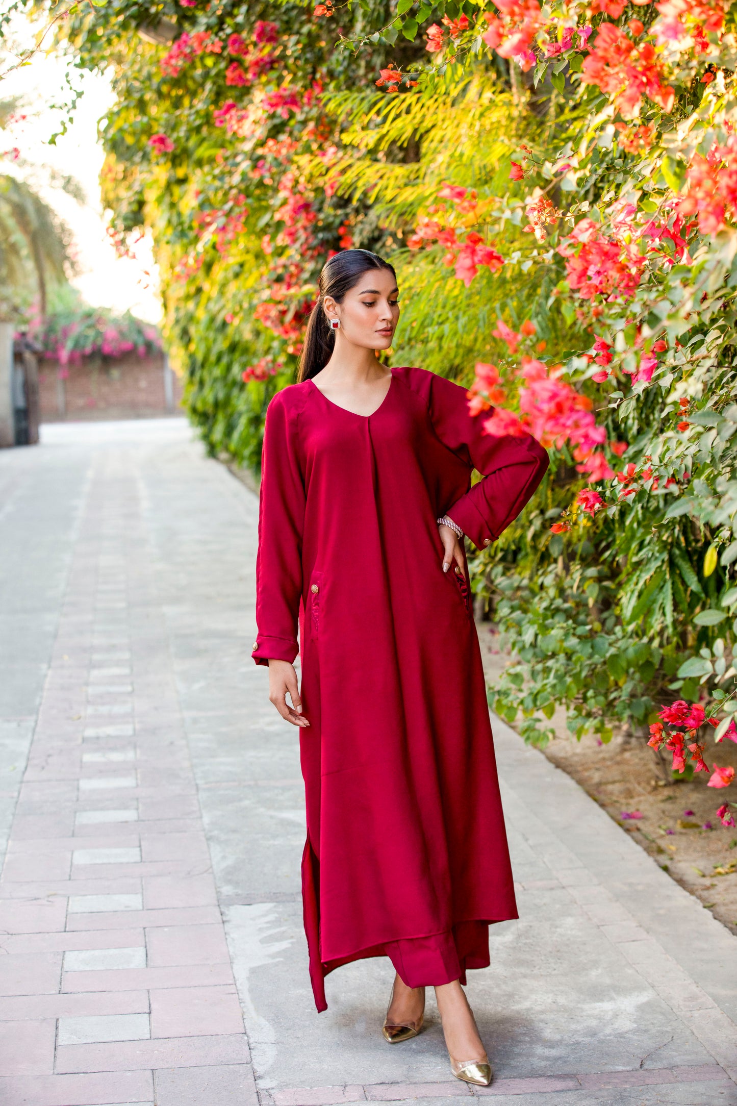 Lovesome B240maroon - LeMubdi Clothing