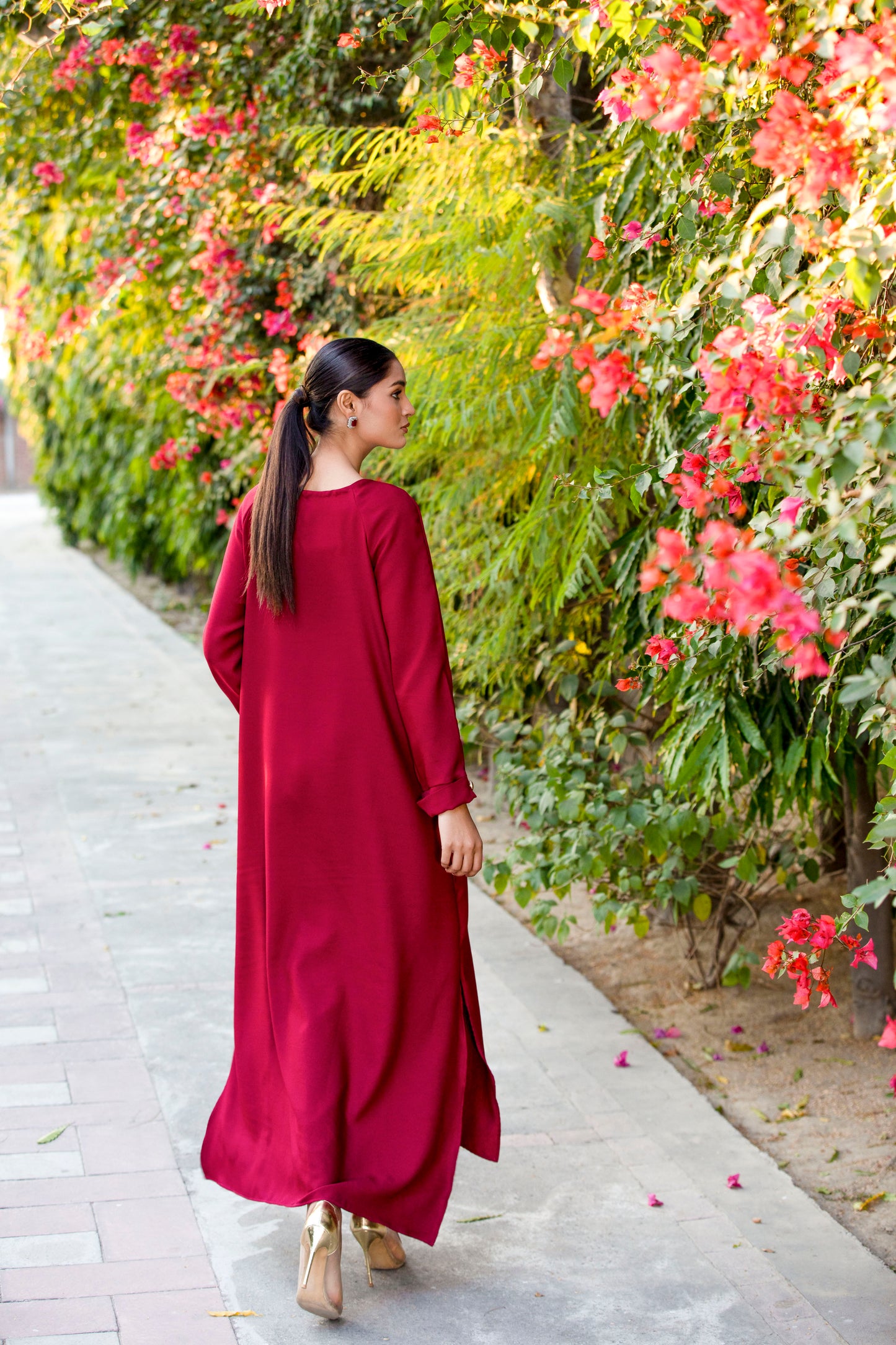 Lovesome B240maroon - LeMubdi Clothing