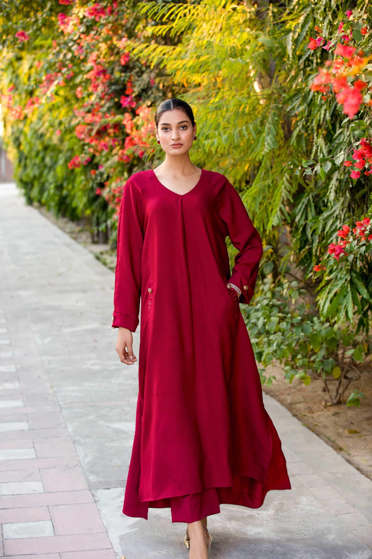 Lovesome B240maroon - LeMubdi Clothing