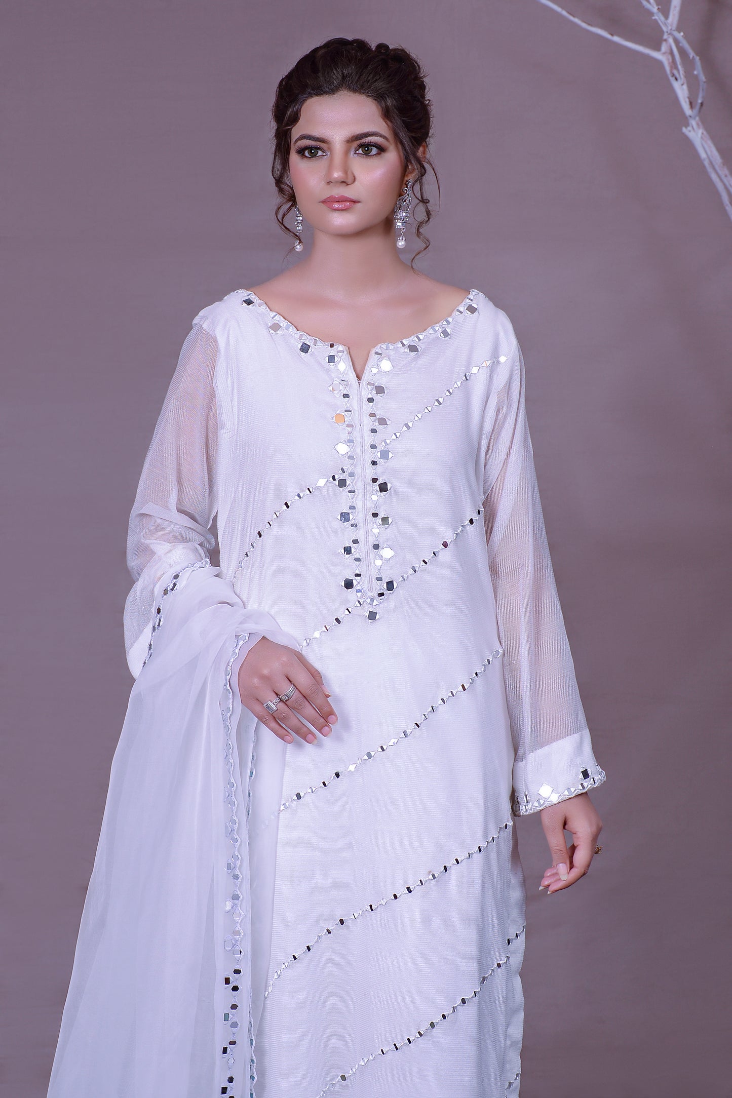 F07White - LeMubdi Clothing