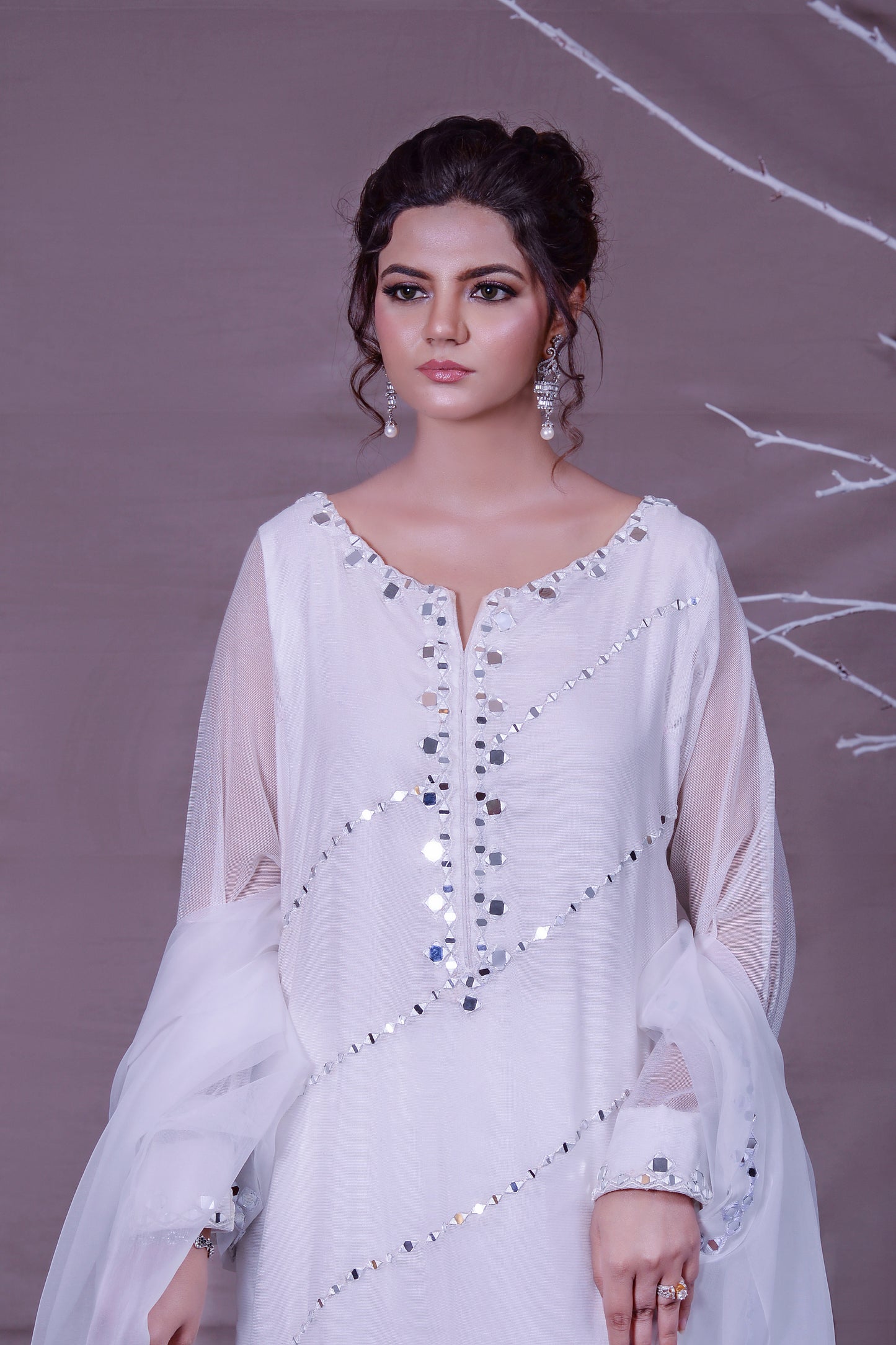 F07White - LeMubdi Clothing