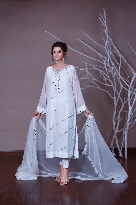 F07White - LeMubdi Clothing